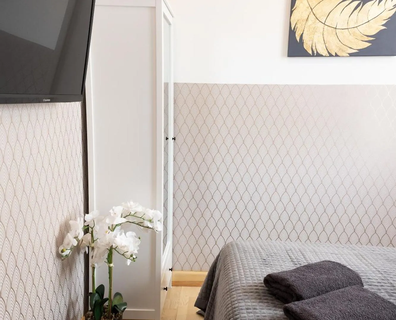 Clicktheflat Szkolna Palace Of Culture Apart Rooms Warsaw Homestay
